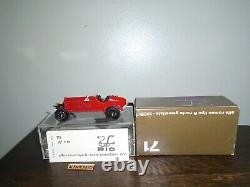 A Rio Die Cast Alfa Romeo Tipo B Ruote Gemellate 1935 Model Cased and Boxed