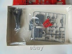 Alfa Romeo 33 1968 Plastic 1/24 Model Kit Incomplete Sealed Bags & Box Bandai