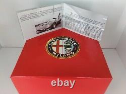 Alfa romeo tipo 33 stradale 1/43 minichamps