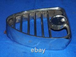 Calandre centrale chromée en forme de cœur Scudetto d’origine (OEM) pour Alfa Romeo 1750 Berlina 105 1968-1971