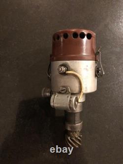 Distributeur Alfa Romeo 6C d'avant-guerre