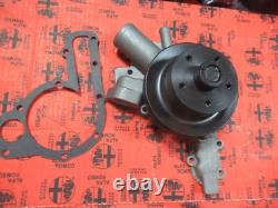 Pompe à eau Alfa Romeo Type 101 / 105 2 connexions 105260702400 neuve